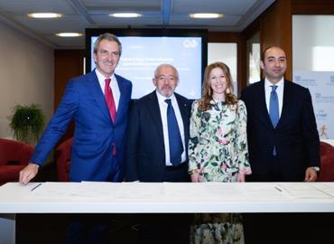 Beniamino Schiavone, Presidente Confindustria Caserta  Vincenzo Giannotti, Presidente del Centro Orafo il Tar, Barbara Beltrame Giacomello VicePresidente Confindustria per l'internazionalizzazione, Claudia Piaserico, Presidente Federorafi, Luigi Traettin